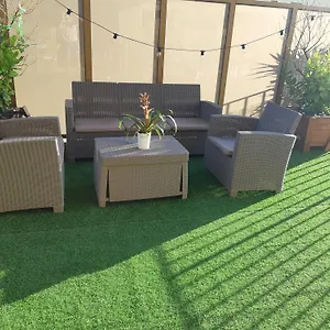  Appartement La Terrasse - Big & Terrace 80m2 - Metro 17 Min From Paris France